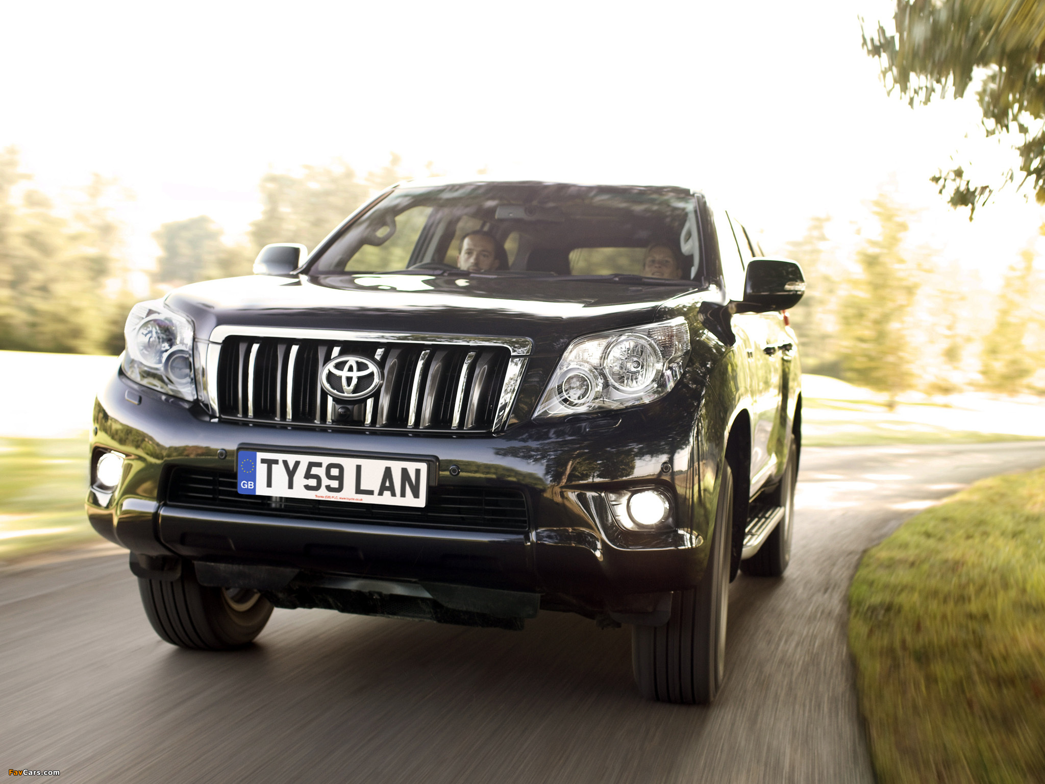 Toyota Land Cruiser Prado 5-door UK-spec (150) 2009 pictures (2048 x 1536)