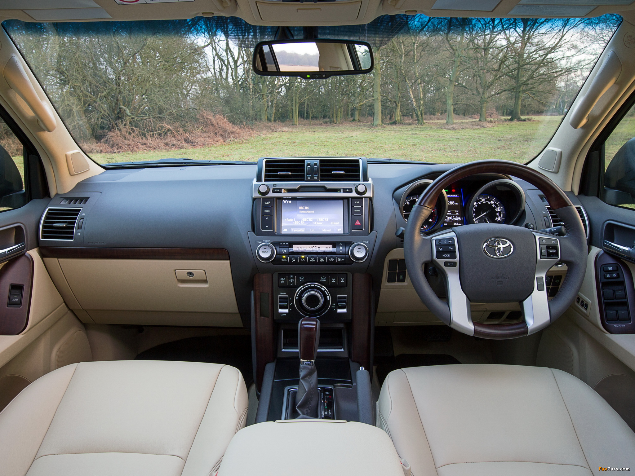 Toyota Land Cruiser UK-spec (150) 2014 images (2048 x 1536)