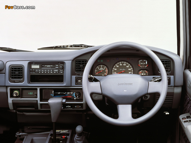 Toyota Land Cruiser Prado (LJ71G) 1990–96 wallpapers (640 x 480)