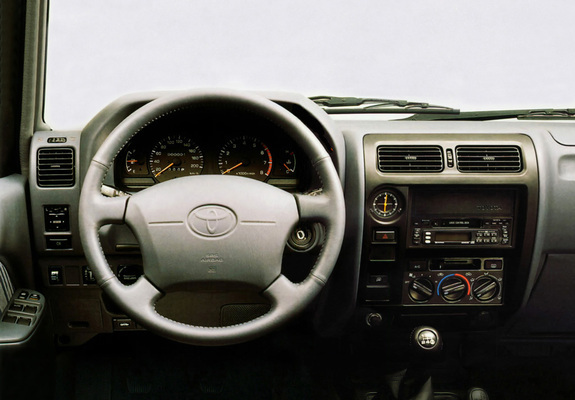 Toyota Land Cruiser 90 5-door (J95W) 1996–99 images