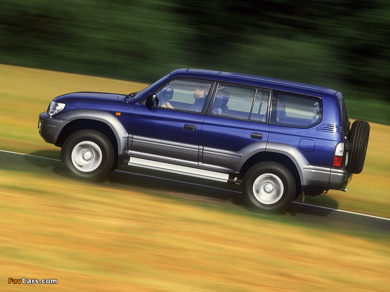 Toyota Land Cruiser 90 5-door (J95W) 1999–2002 images (800 x 600)