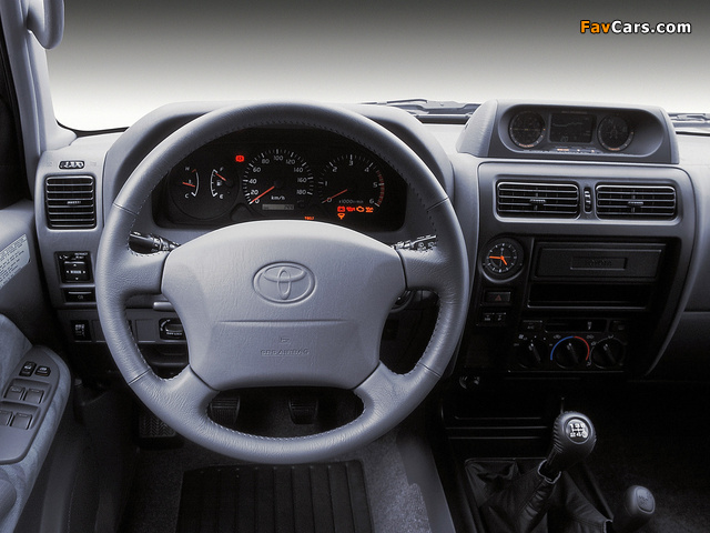 Toyota Land Cruiser 90 5-door (J95W) 1999–2002 wallpapers (640 x 480)
