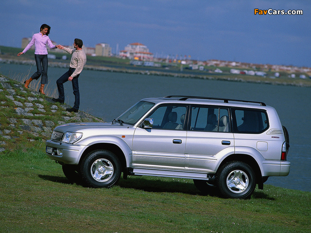Toyota Land Cruiser 90 5-door 50th Anniversary (J95W) 2001 wallpapers (640 x 480)