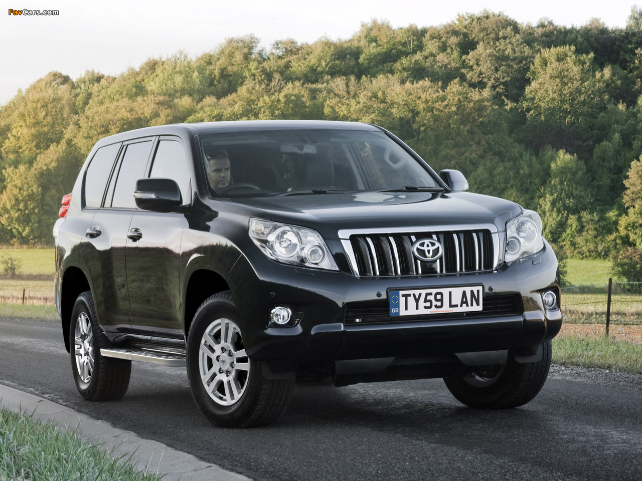 Toyota Land Cruiser Prado 5-door UK-spec (150) 2009 wallpapers (1280 x 960)