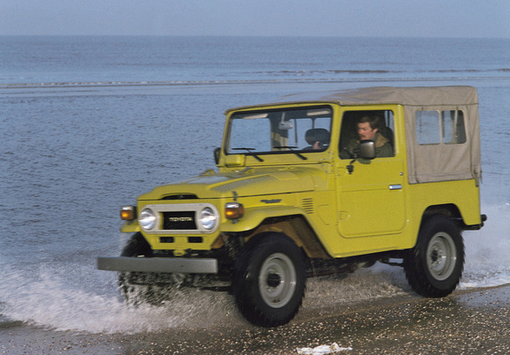 Images of Toyota Land Cruiser (BJ40L) 1973–79