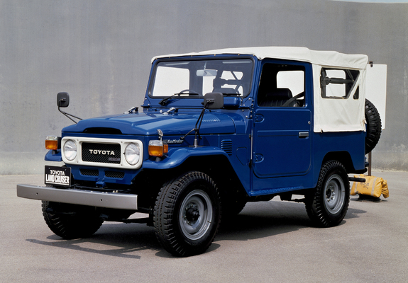 Images of Toyota Land Cruiser Canvas Top (BJ40) 1979–82