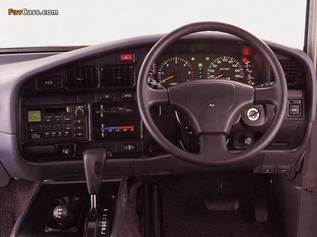 Images of Toyota Land Cruiser 80 VX AU-spec (HDJ81V) 1989–92 (640 x 480)