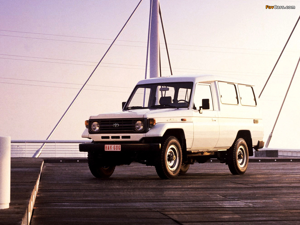 Images of Toyota Land Cruiser (J78) 1990–98 (1024 x 768)