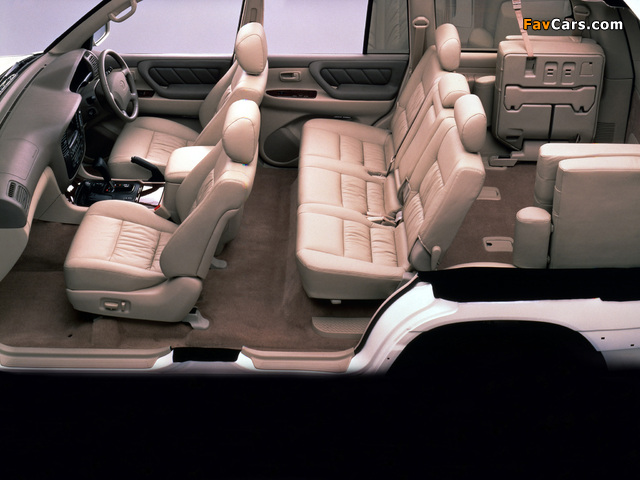 Images of Toyota Land Cruiser 100 Wagon VX Limited G-Selection JP-spec (UZJ100W) 1998–2002 (640 x 480)