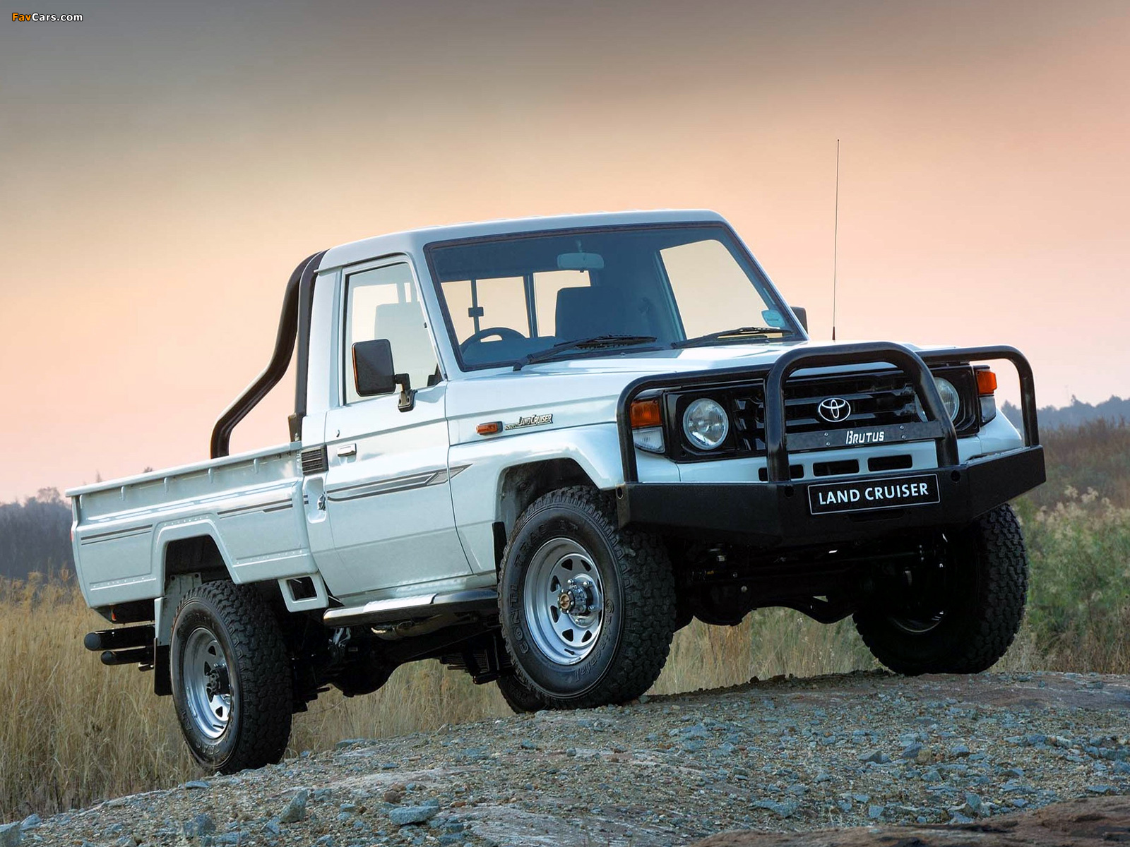 Images of Toyota Land Cruiser Pickup ZA-spec (J79) 1999–2007 (1600 x 1200)