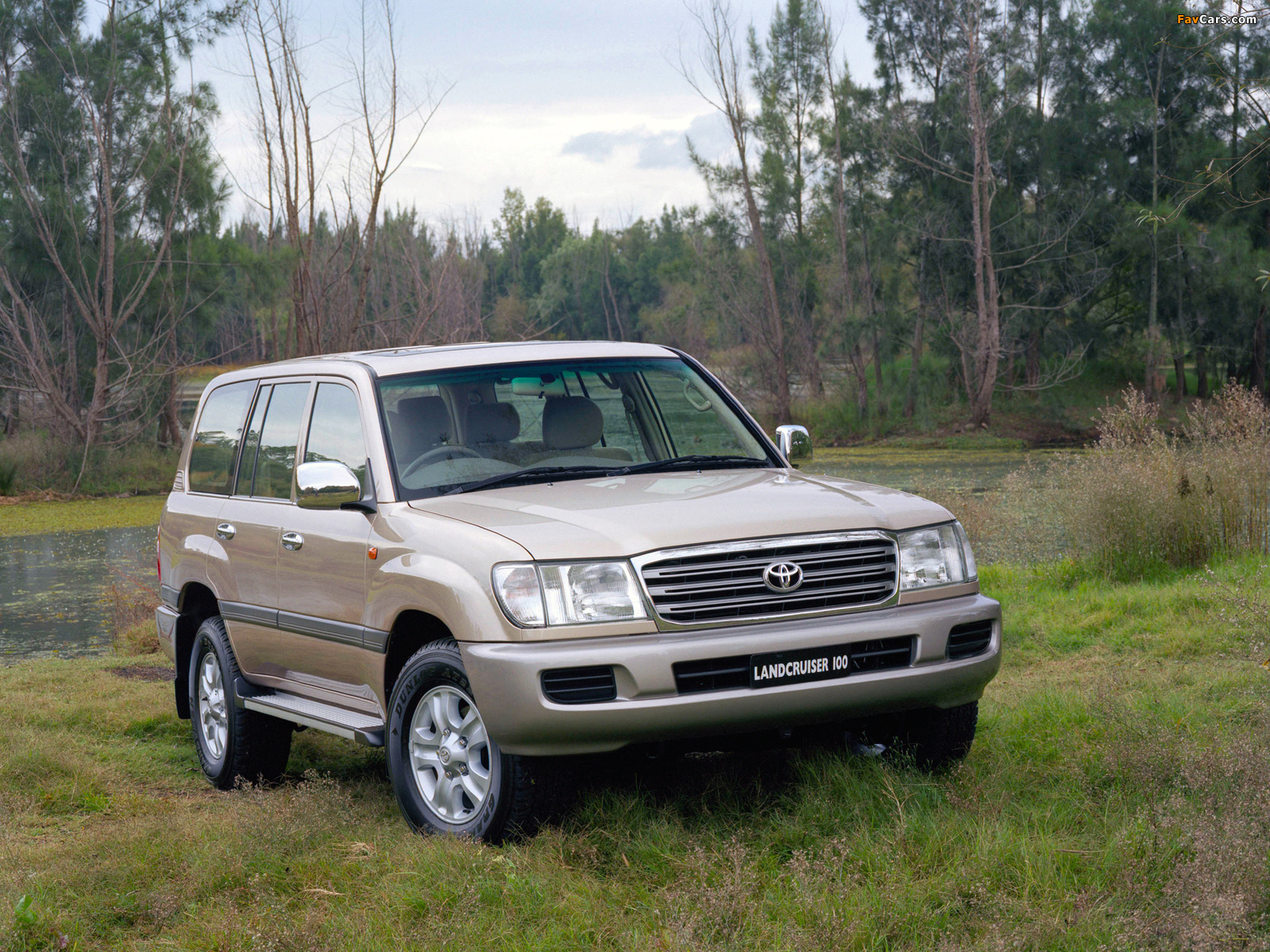 Images of Toyota Land Cruiser 100 Kakadu (J100-101) 2002–05 (1600 x 1200)