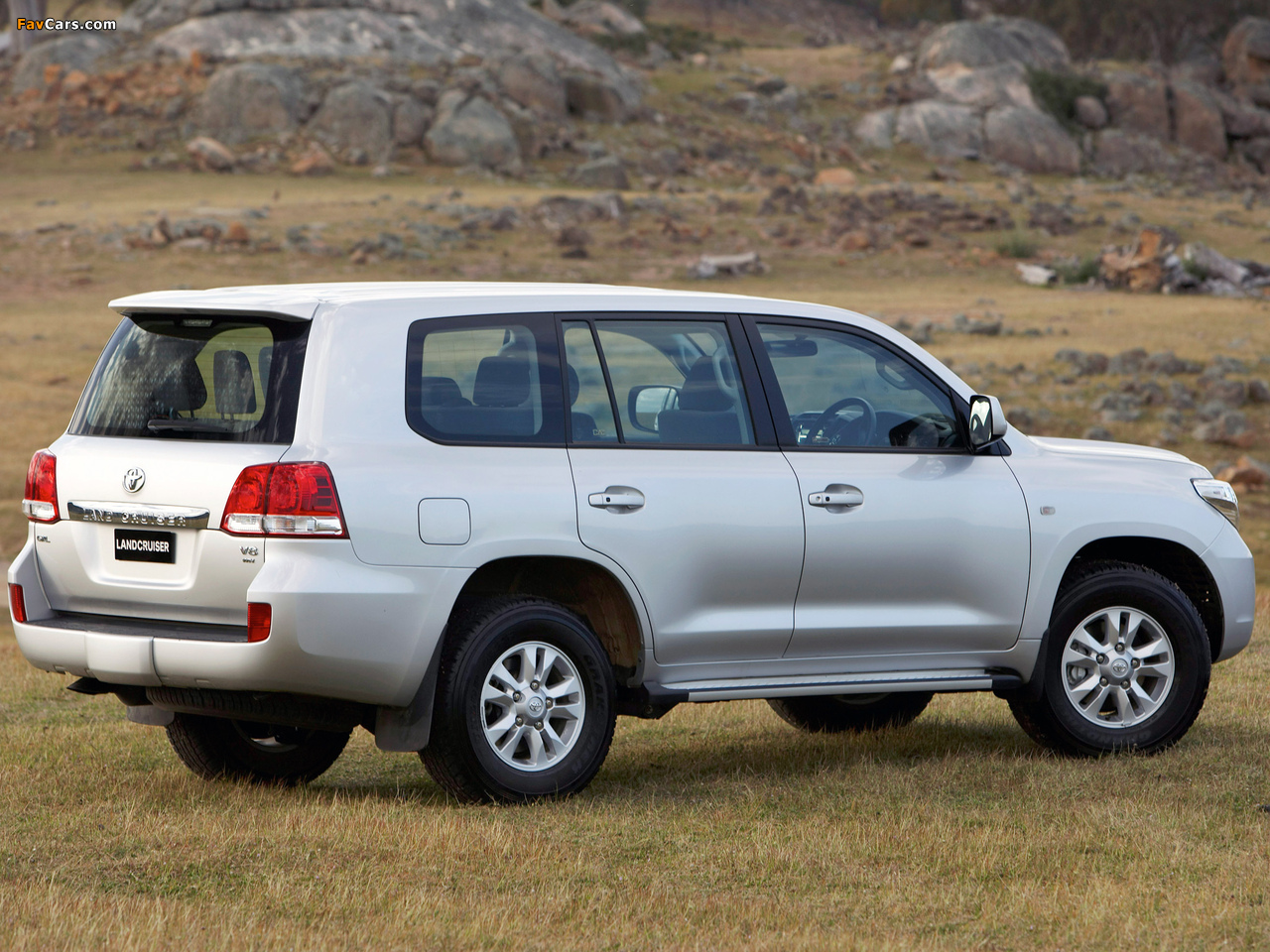 Images of Toyota Land Cruiser 200 GXL AU-spec (UZJ200) 2007–12 (1280 x 960)