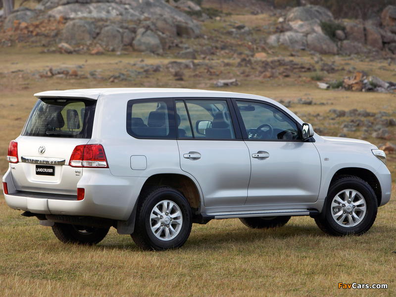 Images of Toyota Land Cruiser 200 GXL AU-spec (UZJ200) 2007–12 (800 x 600)