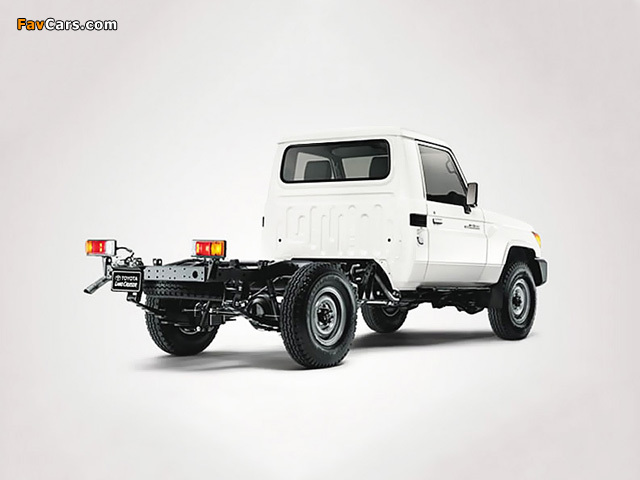 Images of Toyota Land Cruiser Cab Chassis (J79) 2007 (640 x 480)