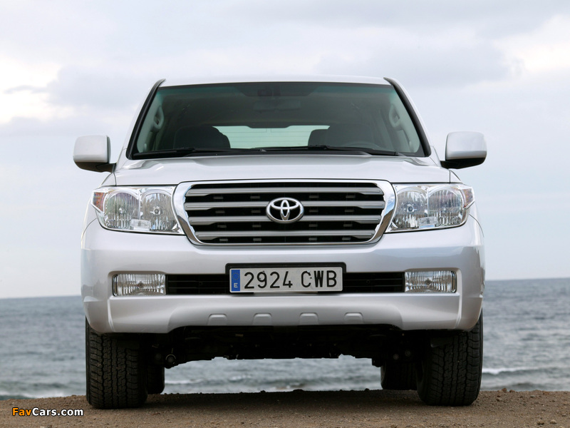 Images of Toyota Land Cruiser 200 (UZJ200) 2007–12 (800 x 600)