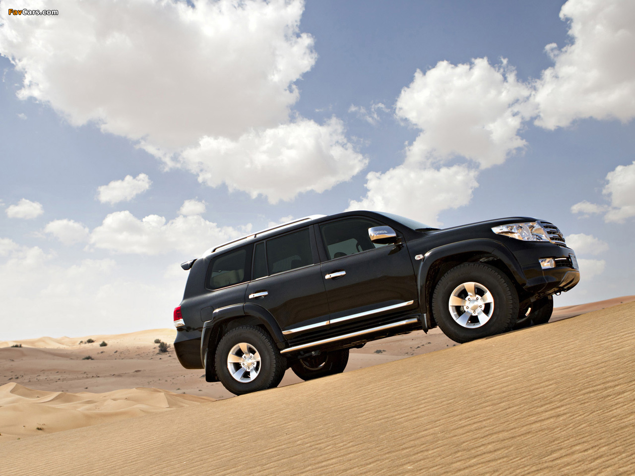 Images of Arctic Trucks Toyota Land Cruiser Xtreme AT35 (URJ200) 2010 (1280 x 960)