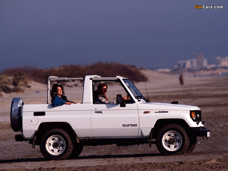 Images of Toyota Land Cruiser Canvas Top (BJ74) 1984–90 (800 x 600)