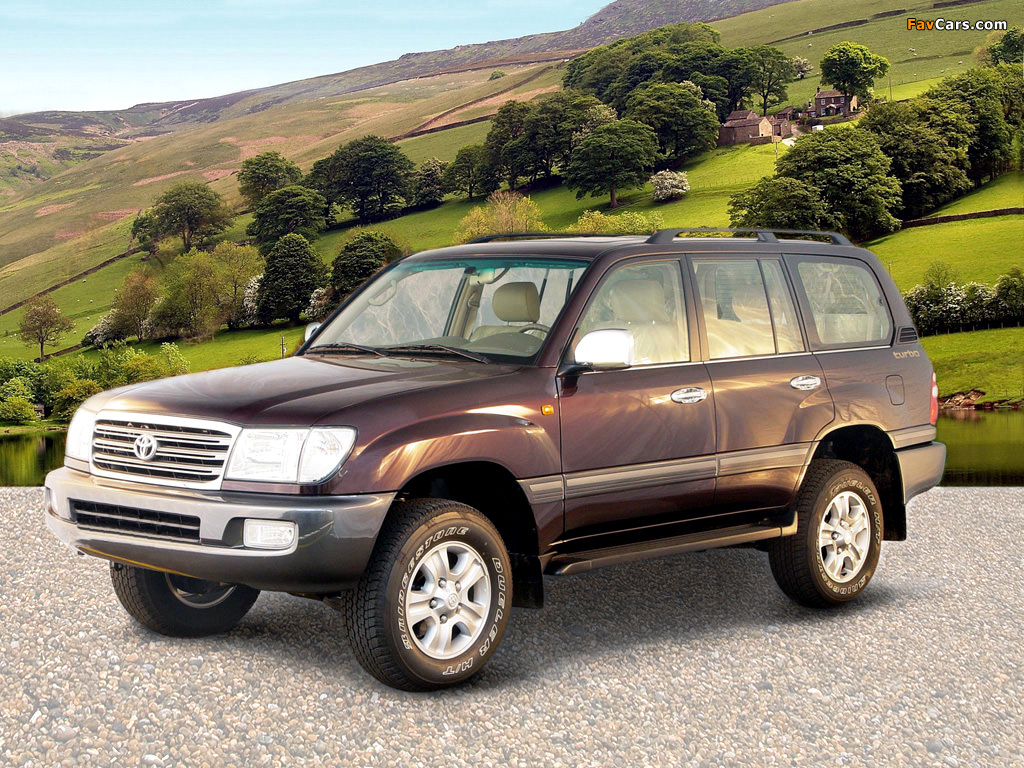 Images of Toyota Land Cruiser 100 VX CN-spec (J100-101) 2002–05 (1024 x 768)