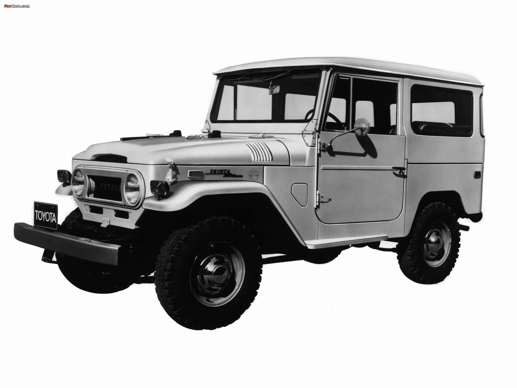 Photos of Toyota Land Cruiser (FJ40VL) 1961–73 (2048 x 1536)