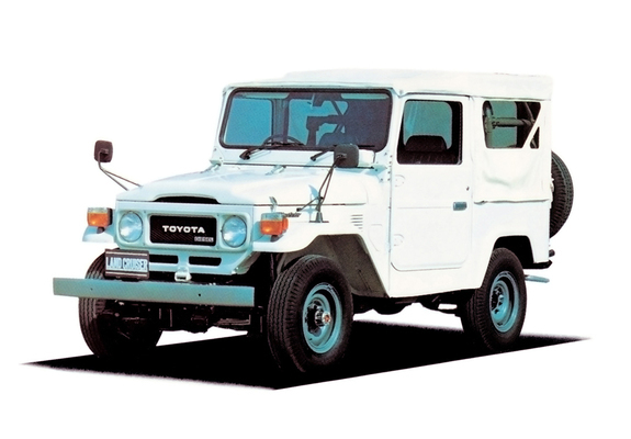 Photos of Toyota Land Cruiser Canvas Top (BJ40) 1979–82