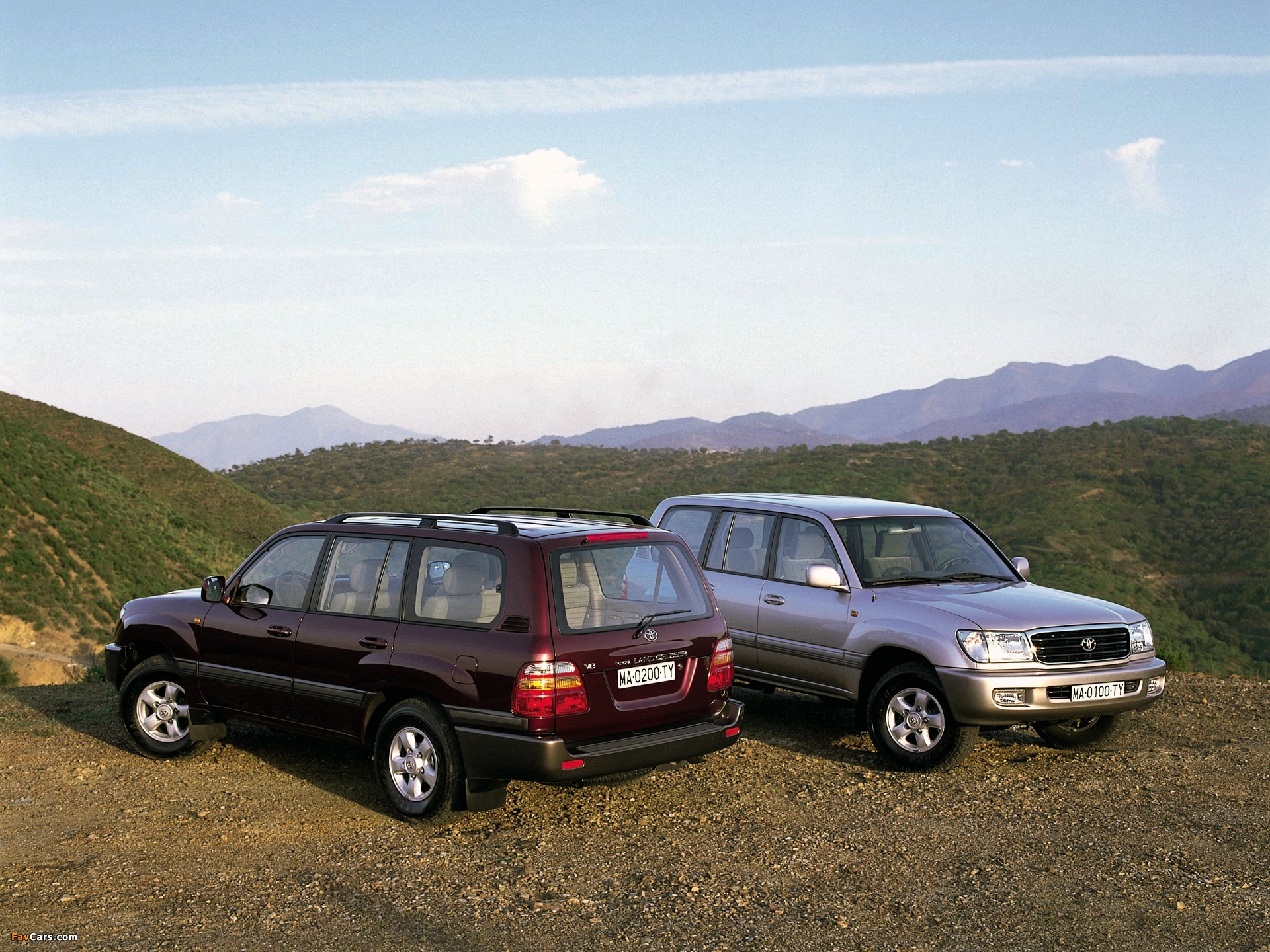 Photos of Toyota Land Cruiser 100 VX (J100-101) 1998–2002 (1920 x 1440)