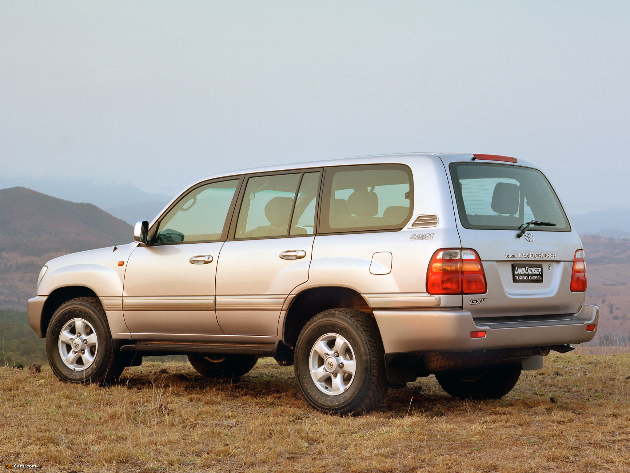 Photos of Toyota Land Cruiser 100 GXV TD AU-spec (HDJ101K) 1998–2002 (2048 x 1536)