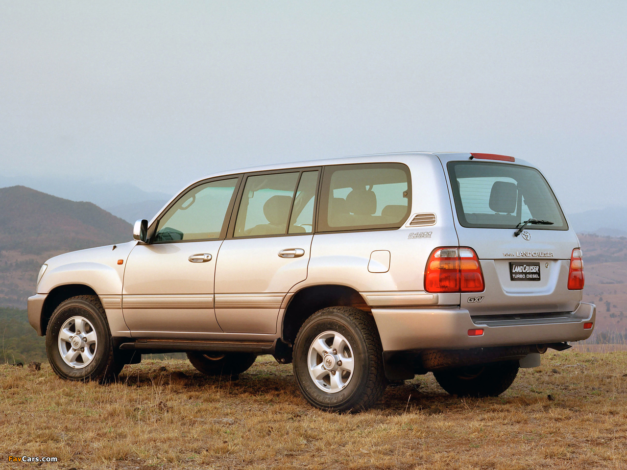 Photos of Toyota Land Cruiser 100 GXV TD AU-spec (HDJ101K) 1998–2002 (1280 x 960)