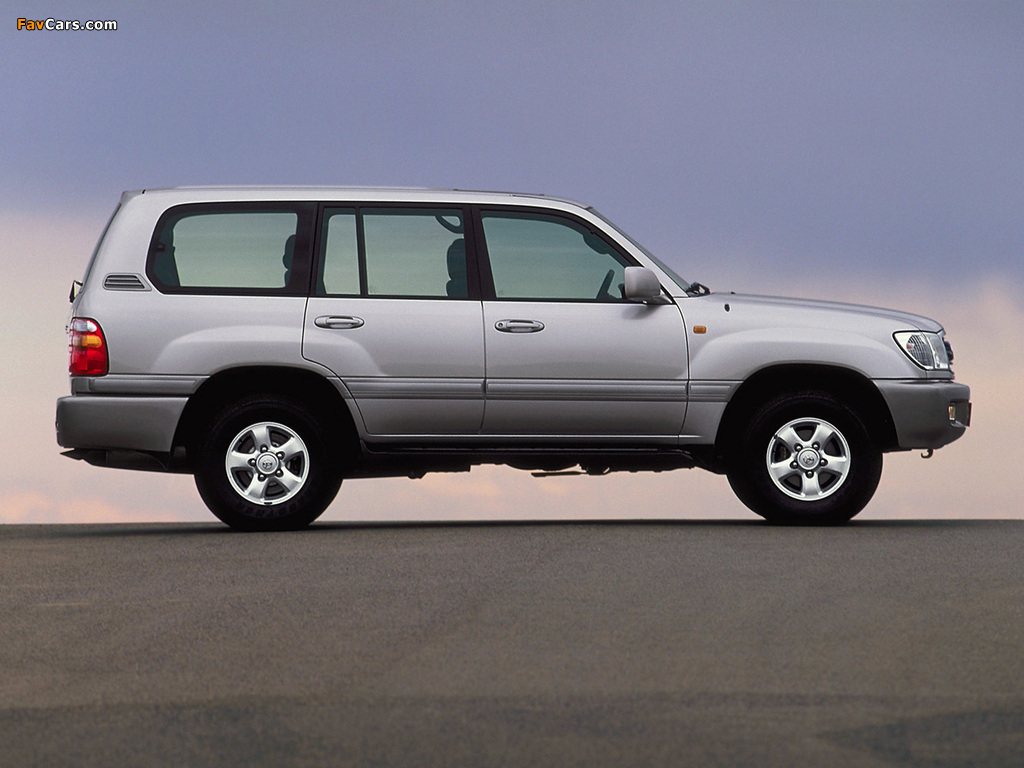 Photos of Toyota Land Cruiser 100 VX (J100-101) 1998–2002 (1024 x 768)