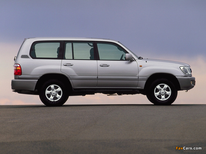 Photos of Toyota Land Cruiser 100 VX (J100-101) 1998–2002 (800 x 600)