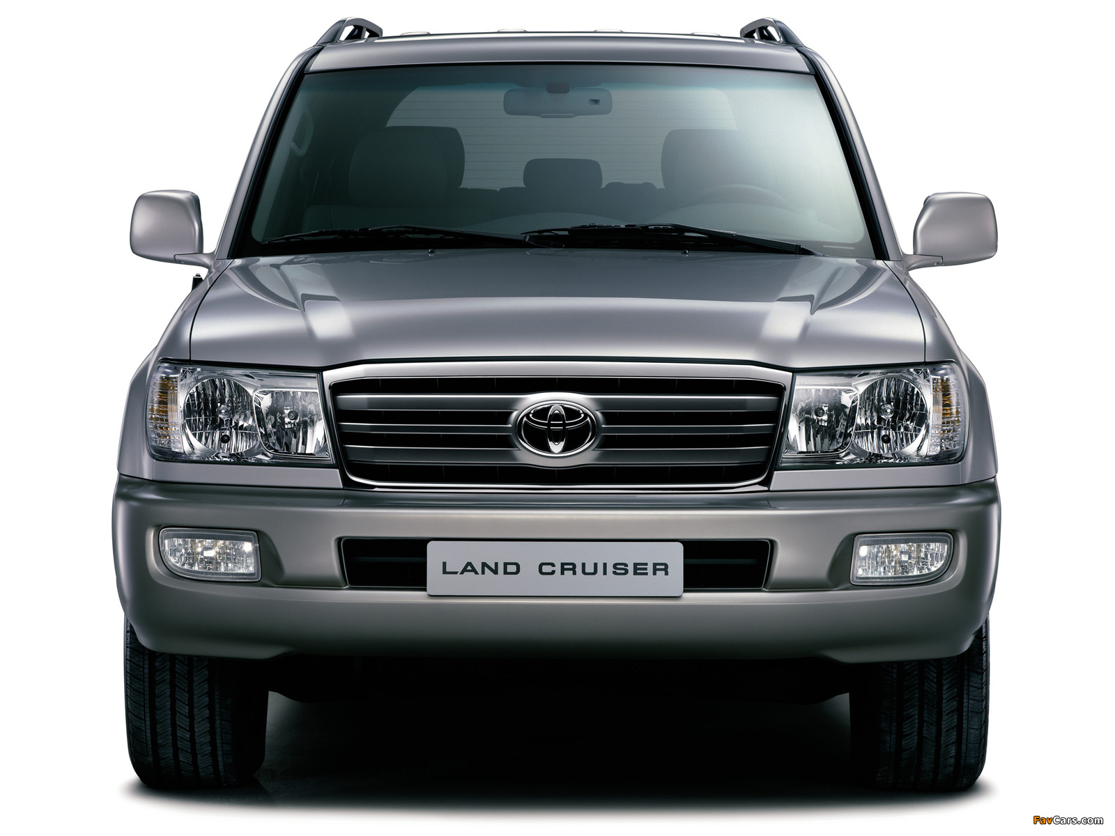 Photos of Toyota Land Cruiser 100 VX (J100-101) 2005–07 (1600 x 1200)