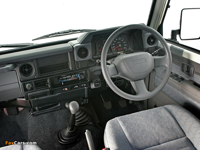 Photos of Toyota Land Cruiser ZA-spec (J76) 2007 (640 x 480)