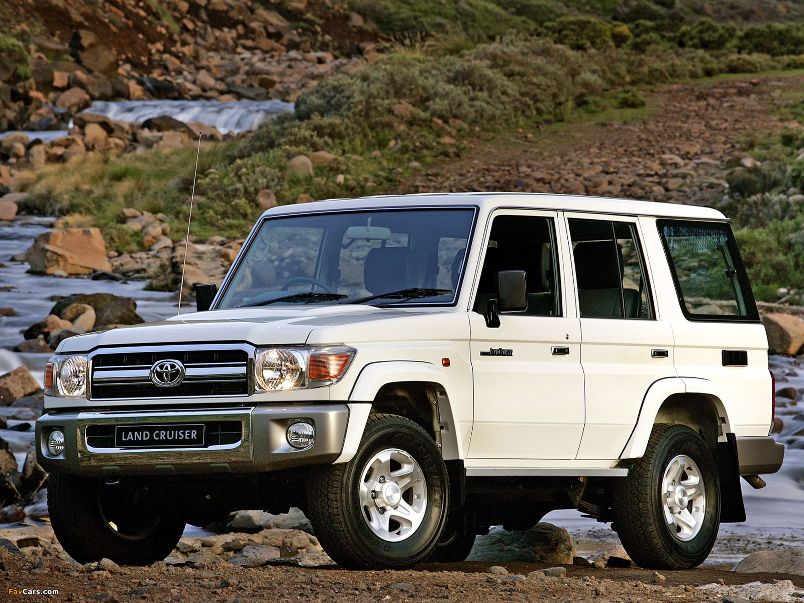 Photos of Toyota Land Cruiser ZA-spec (J76) 2007 (1600 x 1200)