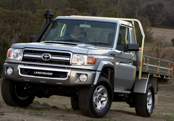 Photos of Toyota Land Cruiser Cab Chassis GXL (J79) 2007