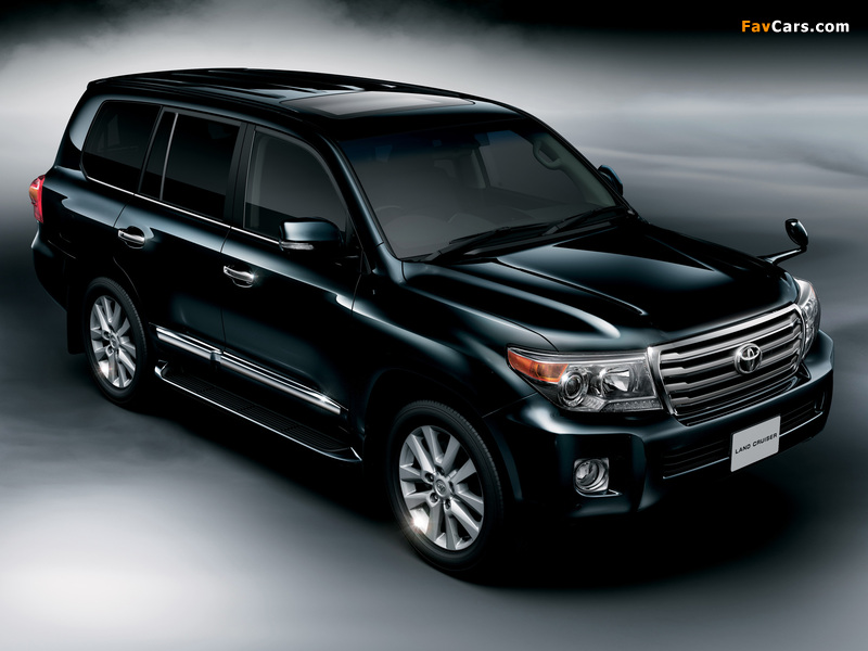 Photos of Toyota Land Cruiser 200 JP-spec (UZJ200) 2011 (800 x 600)