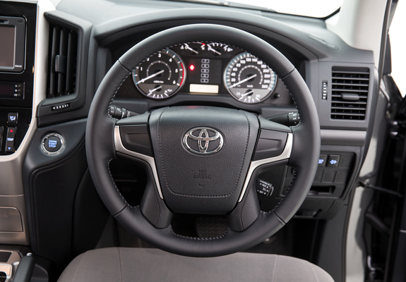 Photos of Toyota Land Cruiser 200 GXL AU-spec (UZJ200) 2015