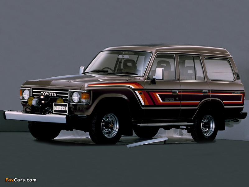 Photos of Toyota Land Cruiser 60 VX Turbo High Roof (HJ61V) 1984–87 (800 x 600)