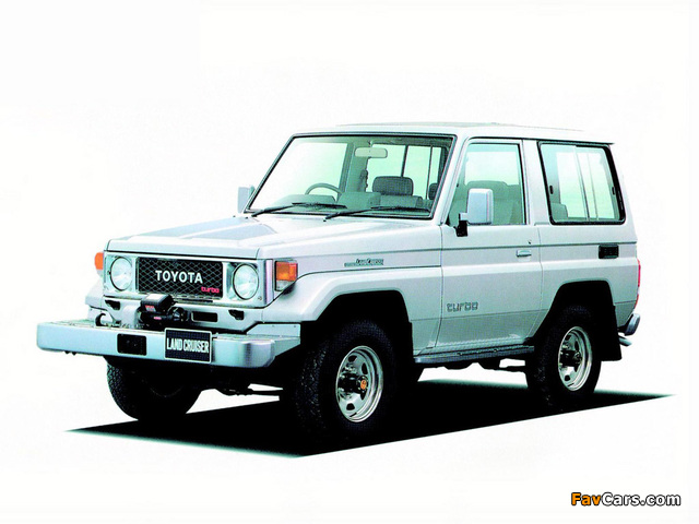 Photos of Toyota Land Cruiser (BJ71V) 1985–90 (640 x 480)