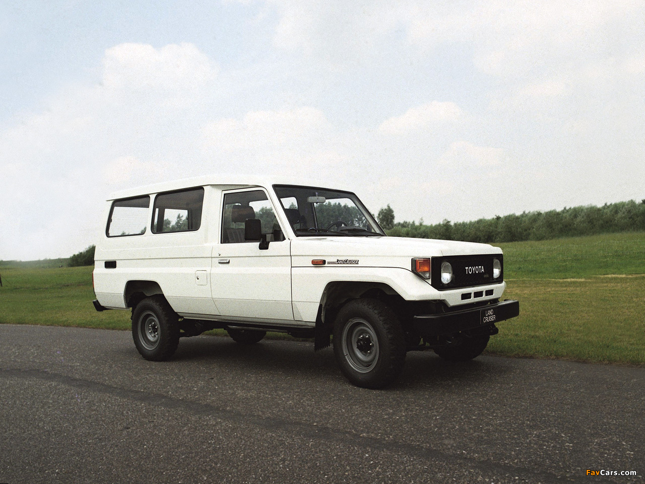 Photos of Toyota Land Cruiser (J75) 1986–90 (1280 x 960)