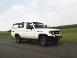 Photos of Toyota Land Cruiser (J75) 1986–90