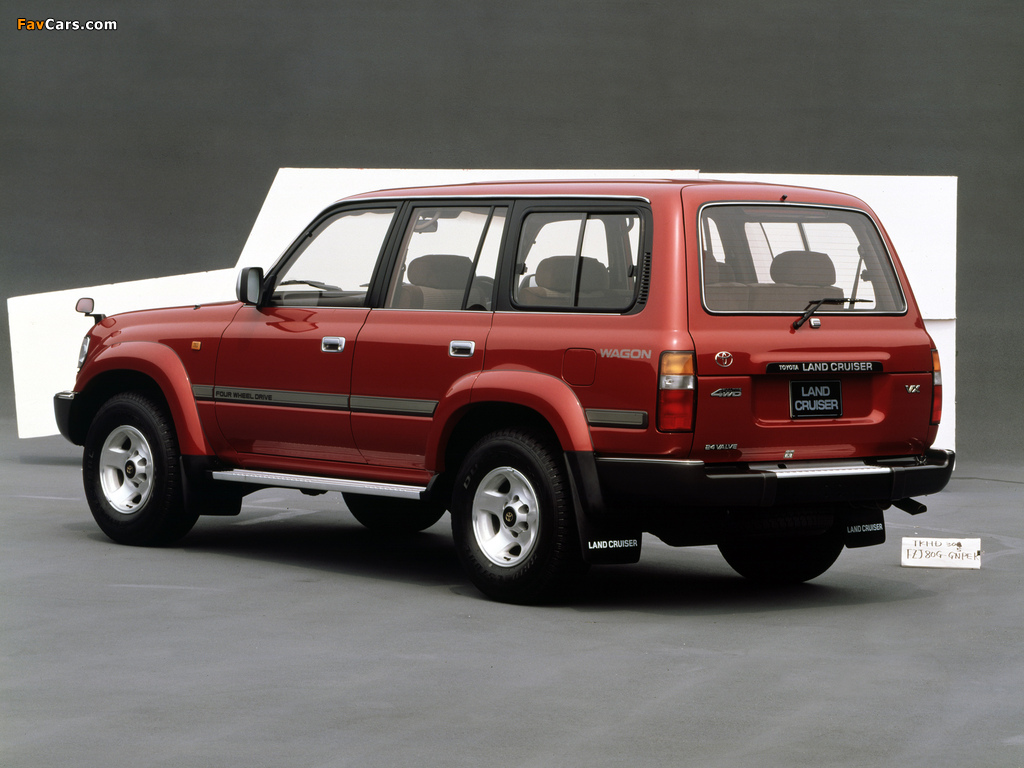 Photos of Toyota Land Cruiser 80 Wagon VX JP-spec (HZ81V) 1992–94 (1024 x 768)