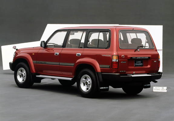 Photos of Toyota Land Cruiser 80 Wagon VX JP-spec (HZ81V) 1992–94