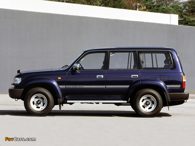 Photos of Toyota Land Cruiser 80 Wagon VX JP-spec (HZ81V) 1995–97 (640 x 480)