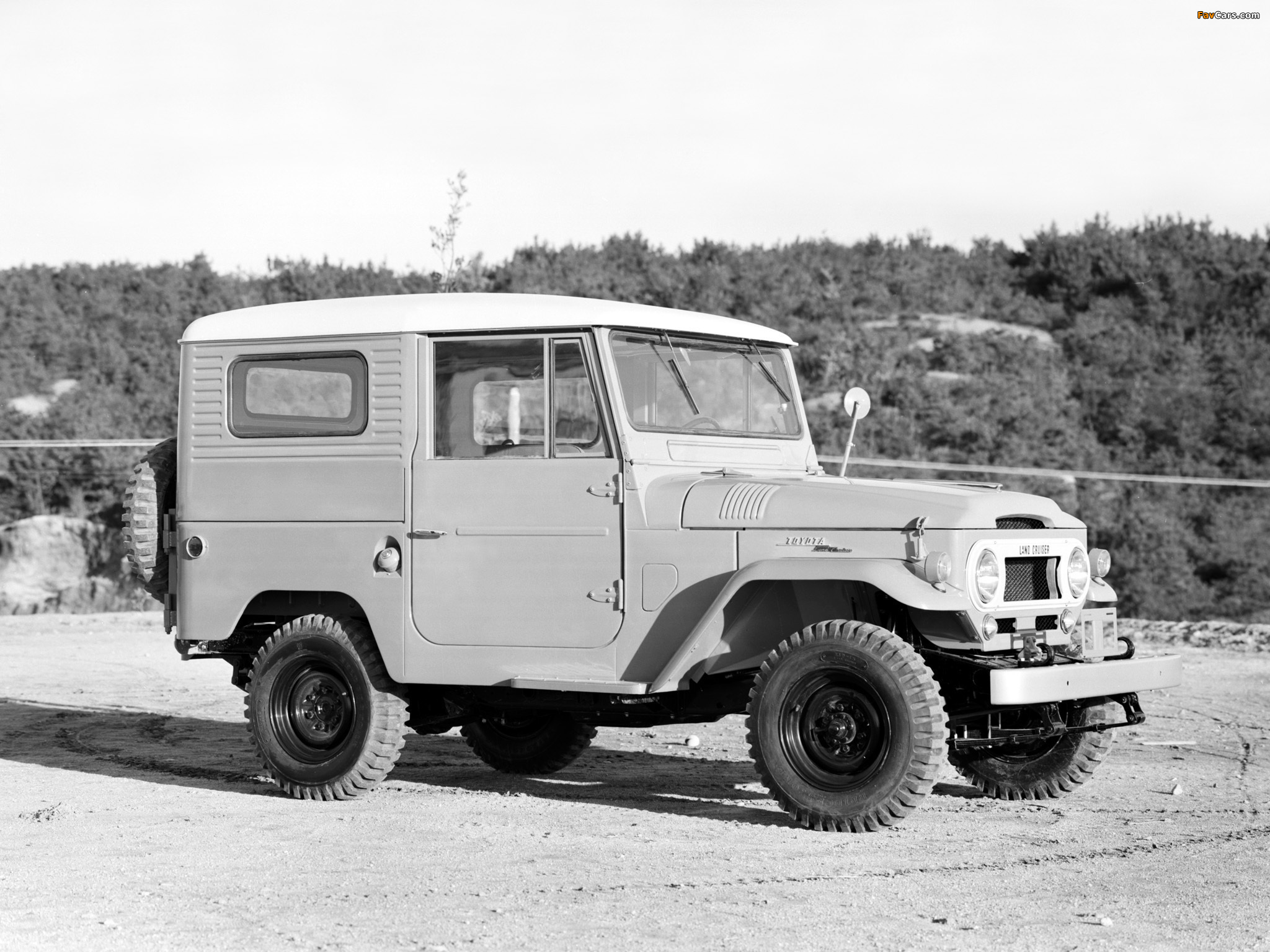 Pictures of Toyota Land Cruiser (FJ40V) 1961–73 (2048 x 1536)