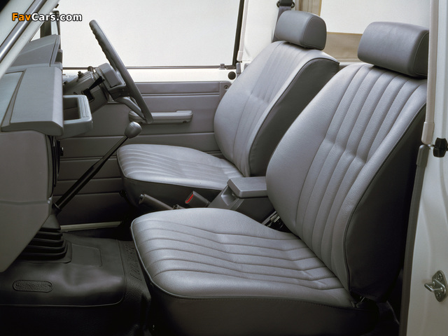 Pictures of Toyota Land Cruiser (PZJ70) 1990–98 (640 x 480)