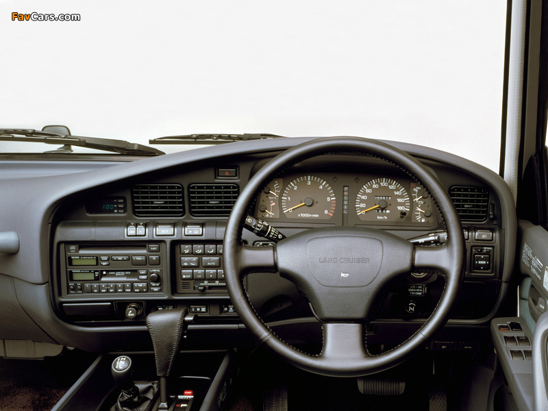 Pictures of Toyota Land Cruiser 80 Wagon VX-Limited JP-spec (HZ81V) 1992–94 (800 x 600)