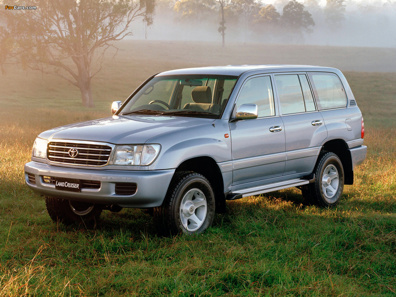 Pictures of Toyota Land Cruiser 100 Advantage Limited Edition (J105) 1998–2002 (1280 x 960)