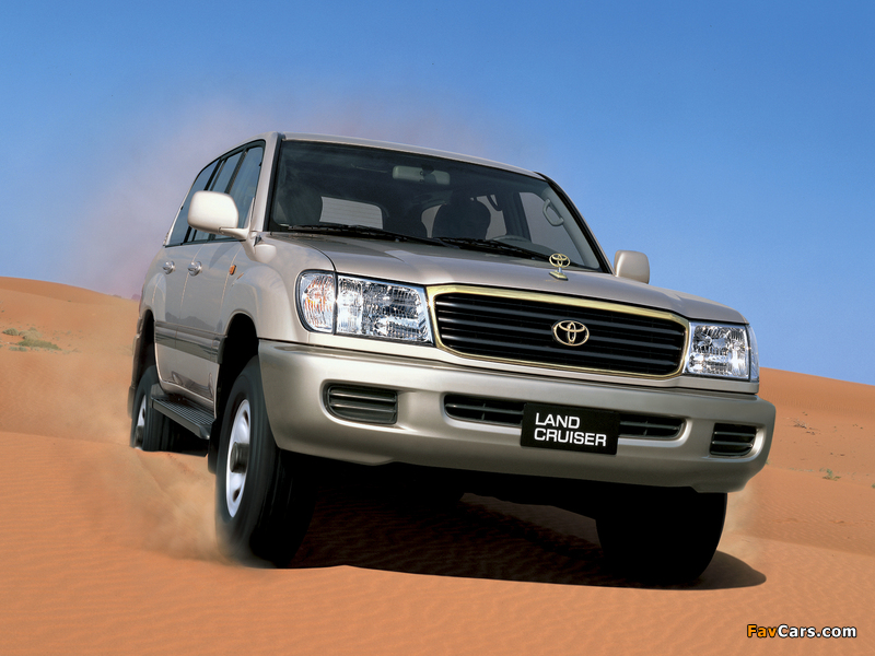Pictures of Toyota Land Cruiser 100 VX UAE-spec (J100-101) 1998–2002 (800 x 600)