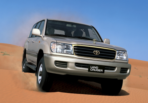Pictures of Toyota Land Cruiser 100 VX UAE-spec (J100-101) 1998–2002