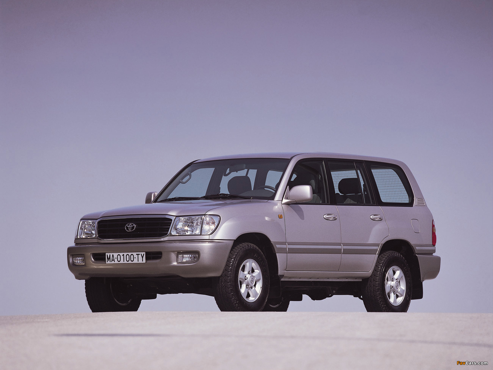 Pictures of Toyota Land Cruiser 100 VX (J100-101) 1998–2002 (1600 x 1200)