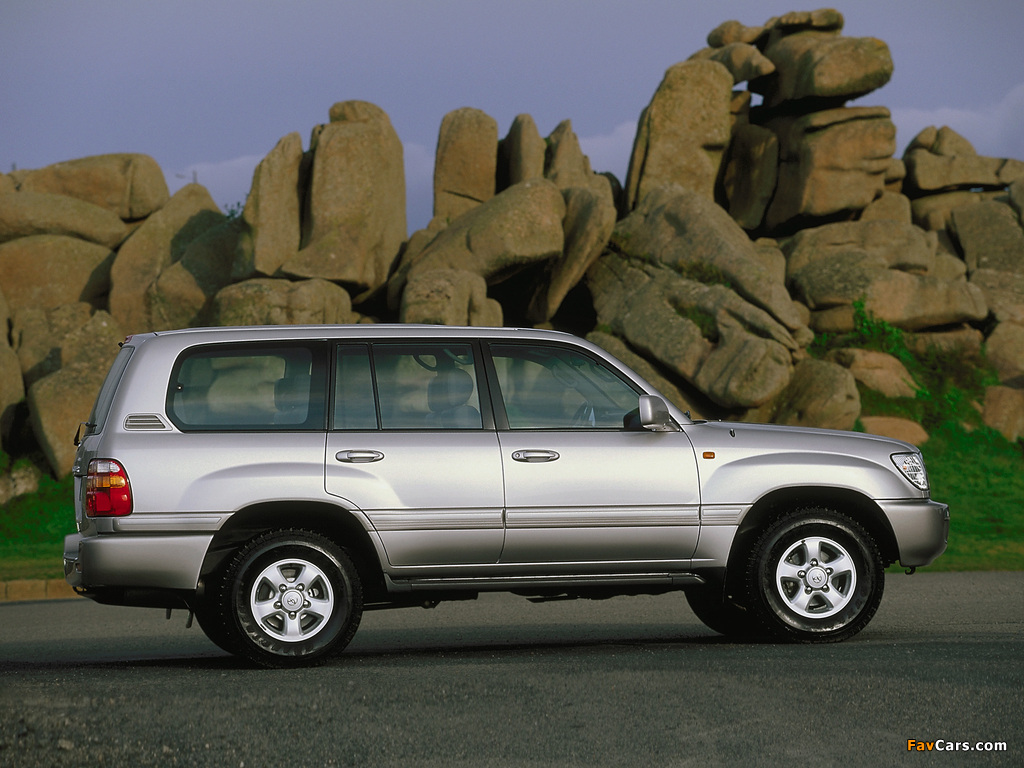 Pictures of Toyota Land Cruiser 100 VX (J100-101) 1998–2002 (1024 x 768)